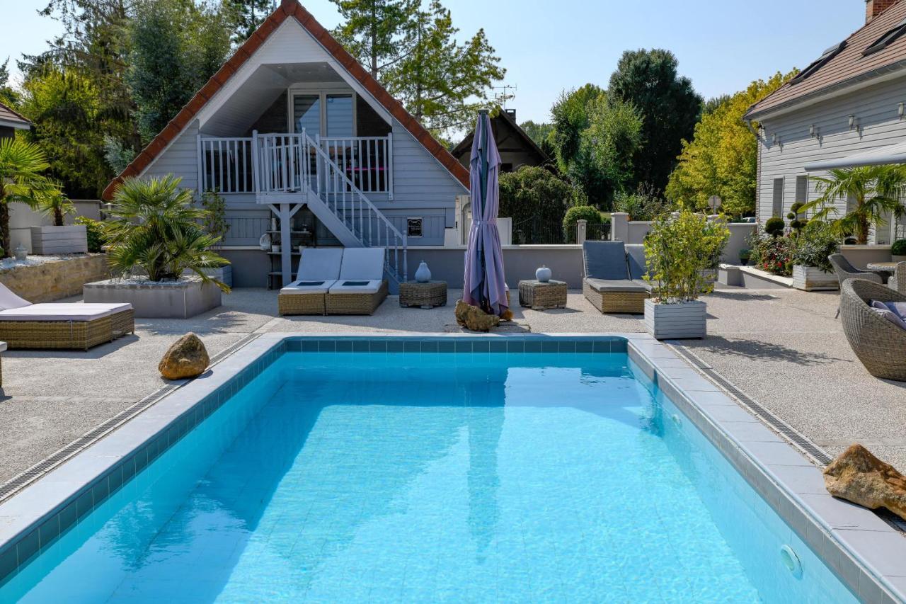 Gite De La Villa De La Croix Avec Piscine Et Parking A 4 Minutes De L'A26 Villechétif 외부 사진